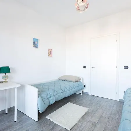 Suite-aeroporto-fiera Di Roma Apartment